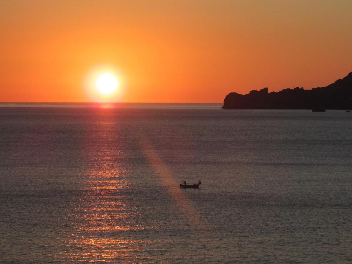 Notus Suites Plakias Bagian luar foto